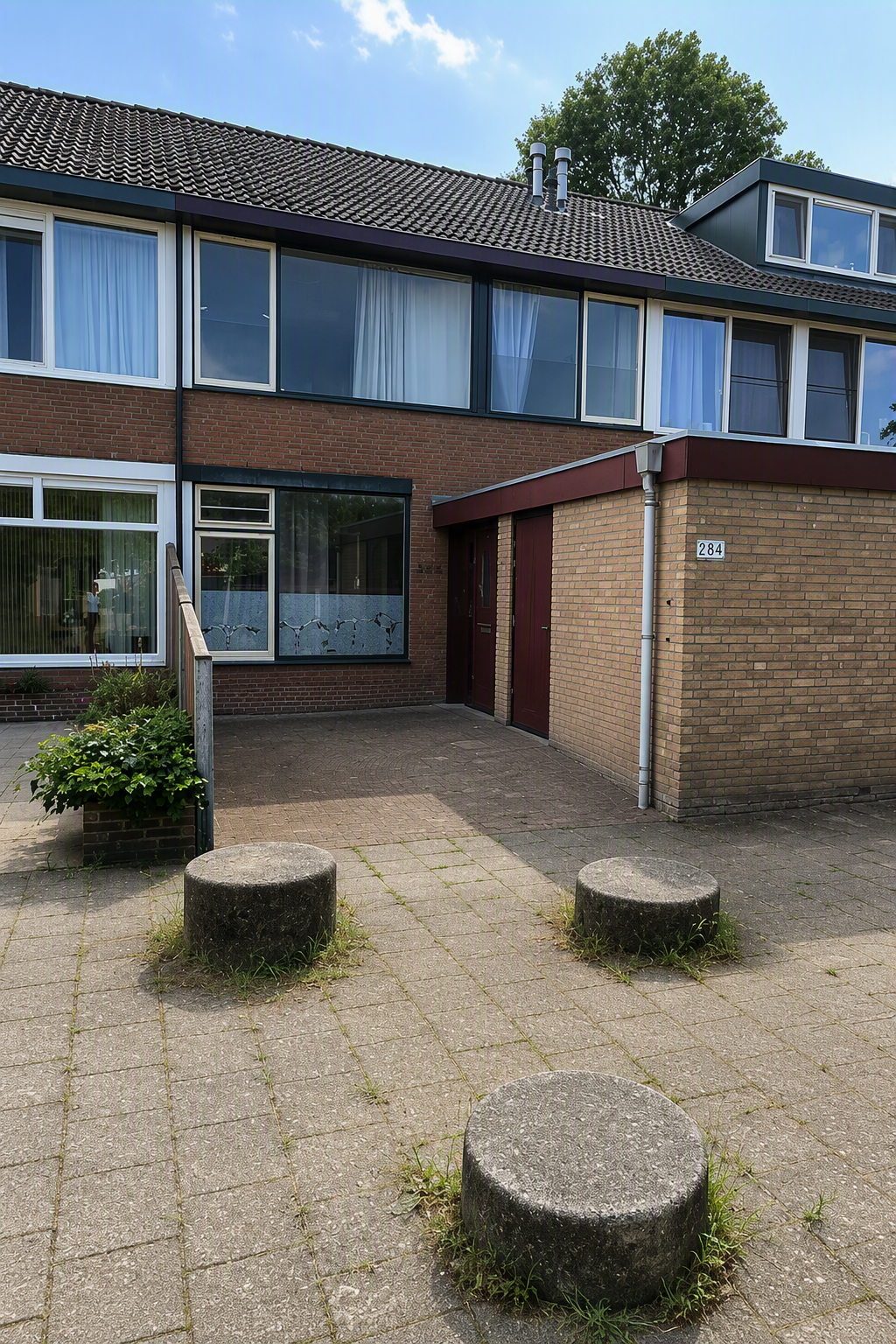 Corner house for rent: De Morinel 384, De Oeverloperwijk Dronten